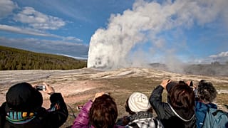 Az Old Faithful egyik kitörése 2011-ben