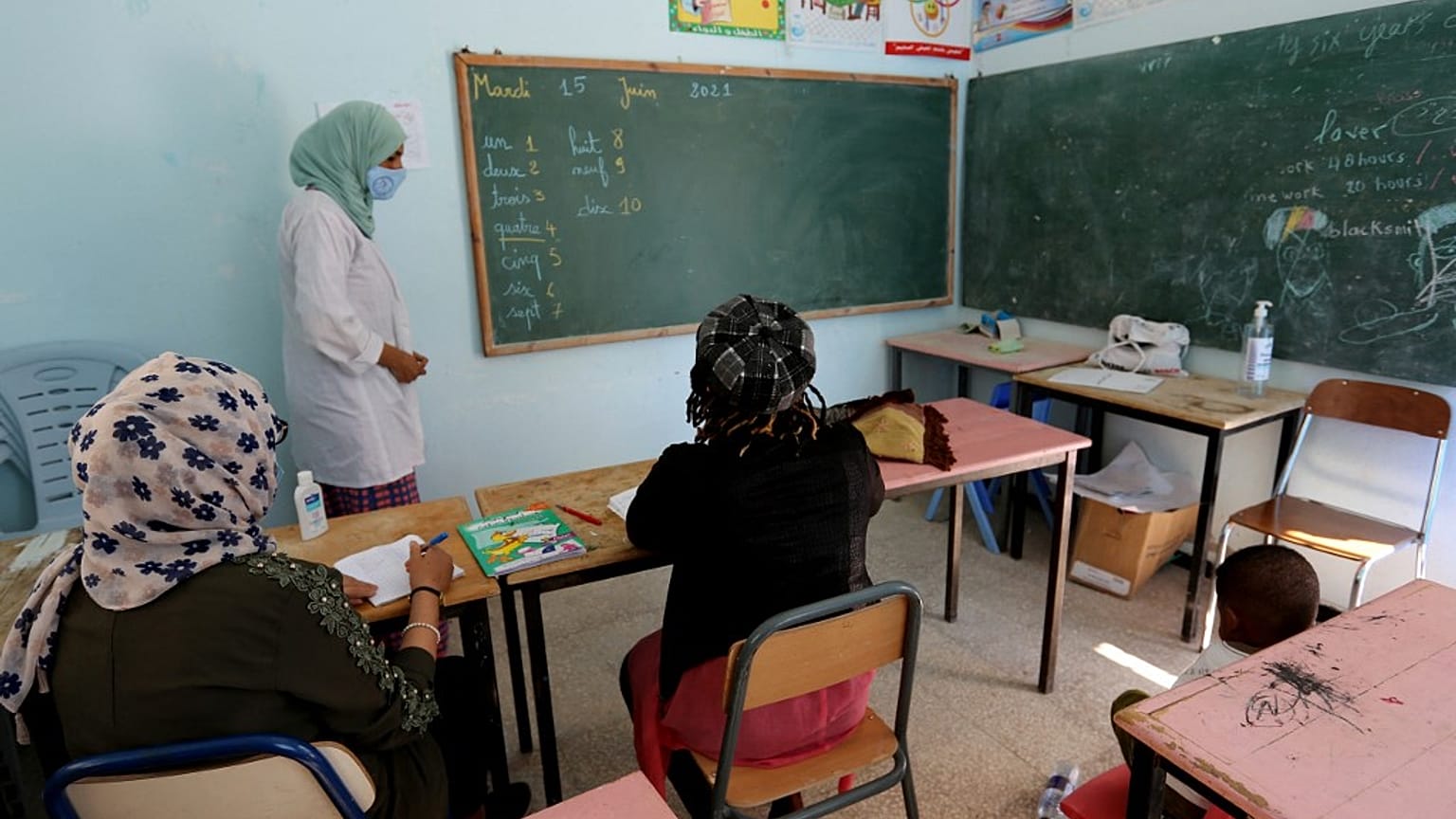 Salle de classe accueillant des migrantes à la Maison des associations de Médenine, en Tunisie, 15 juin 2021