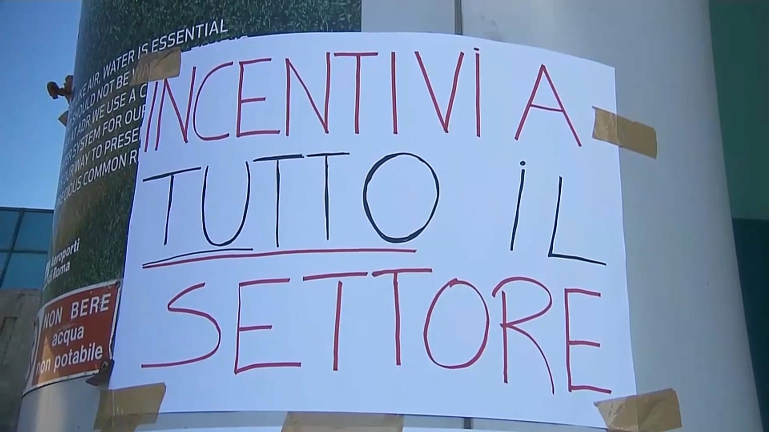 Un settore, quello del trasporto aereo, molto colpito dalla pandemia. 