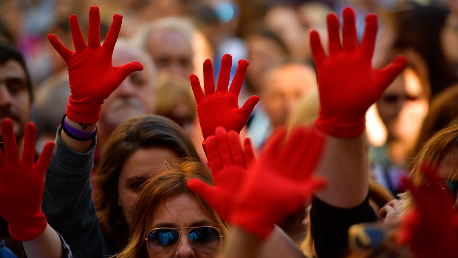 Pamplona'daki tecavüz davası sonrası protestolardan bir kare 