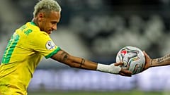 Neymar pendant la demi-finale contre le Chili