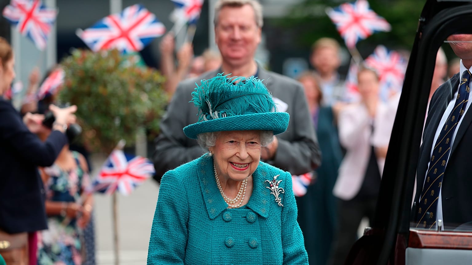 The queen walked the famous cobbled street and visited the studio where the beloved Rovers Return pub is set