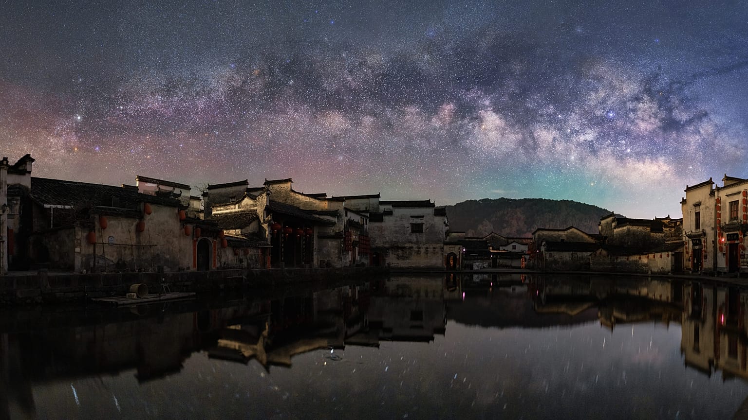 There are some stunning entries for this year's Astronomy Photographer of the Year. 