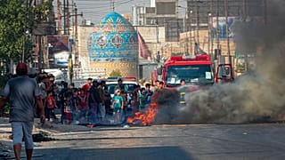 العراقيون يحتجون على انقطاعات الكهرباء