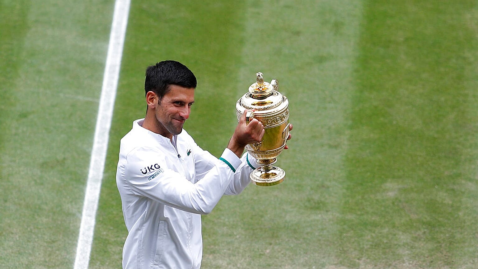 À 34 ans, le Serbe a remporté 9 Open d'Australie, 2 Roland-Garros, 6 Wimbledon et 3 US Open.