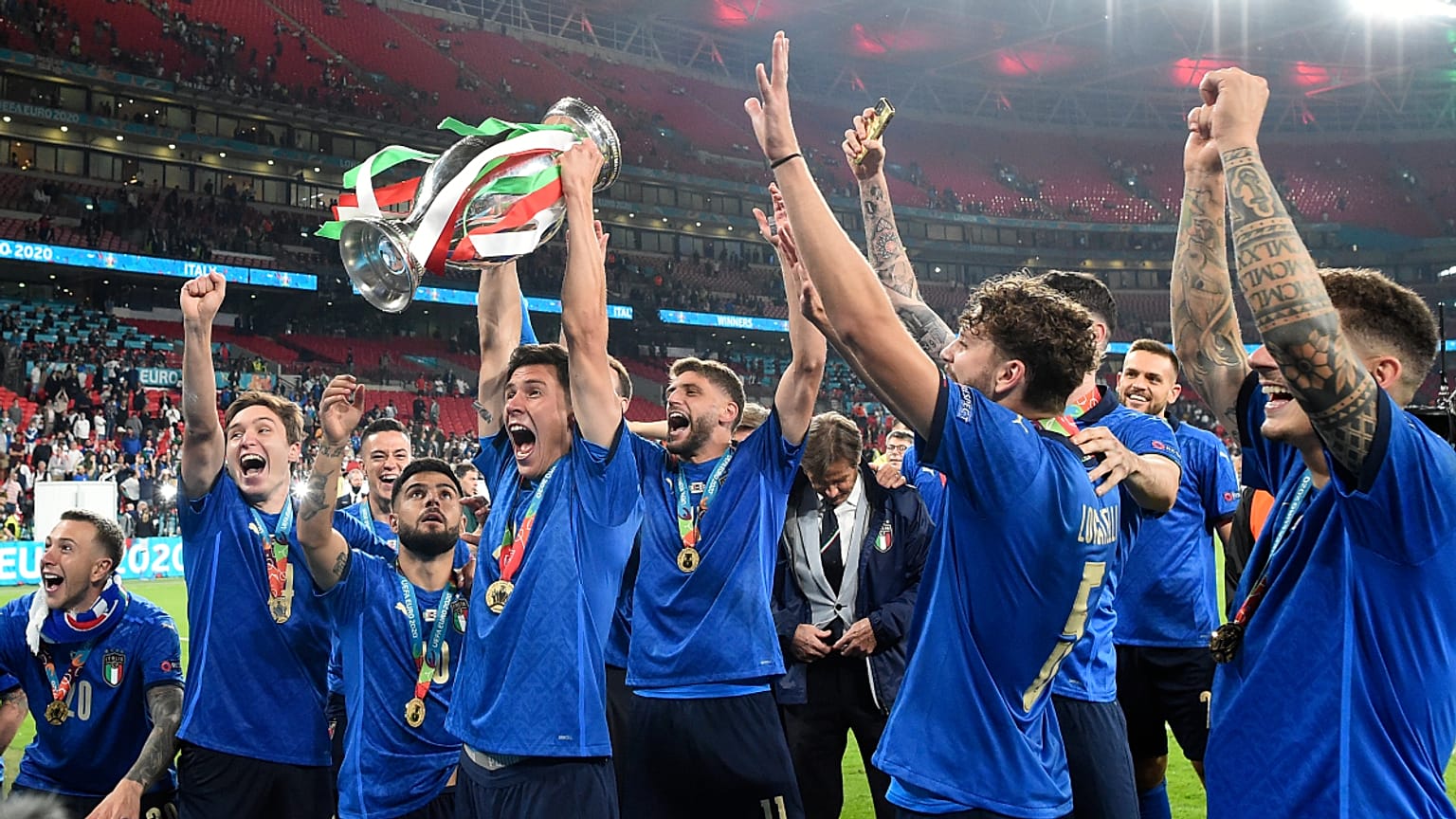 "Squadra azurra" fez a festa em Wembley