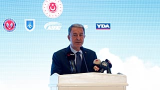 ο Τούρκος Υπουργός Άμυνας Χουλουσί Ακάρ