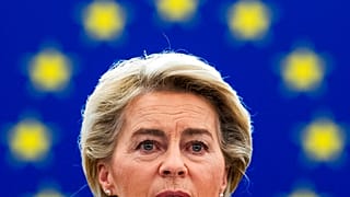 Les économistes redoutent que l'amélioration des perspectives économiques en Europe ne soit compromise notamment par un retour des restrictions en matière de voyages.
