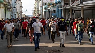 Массовые протесты в Гаване.