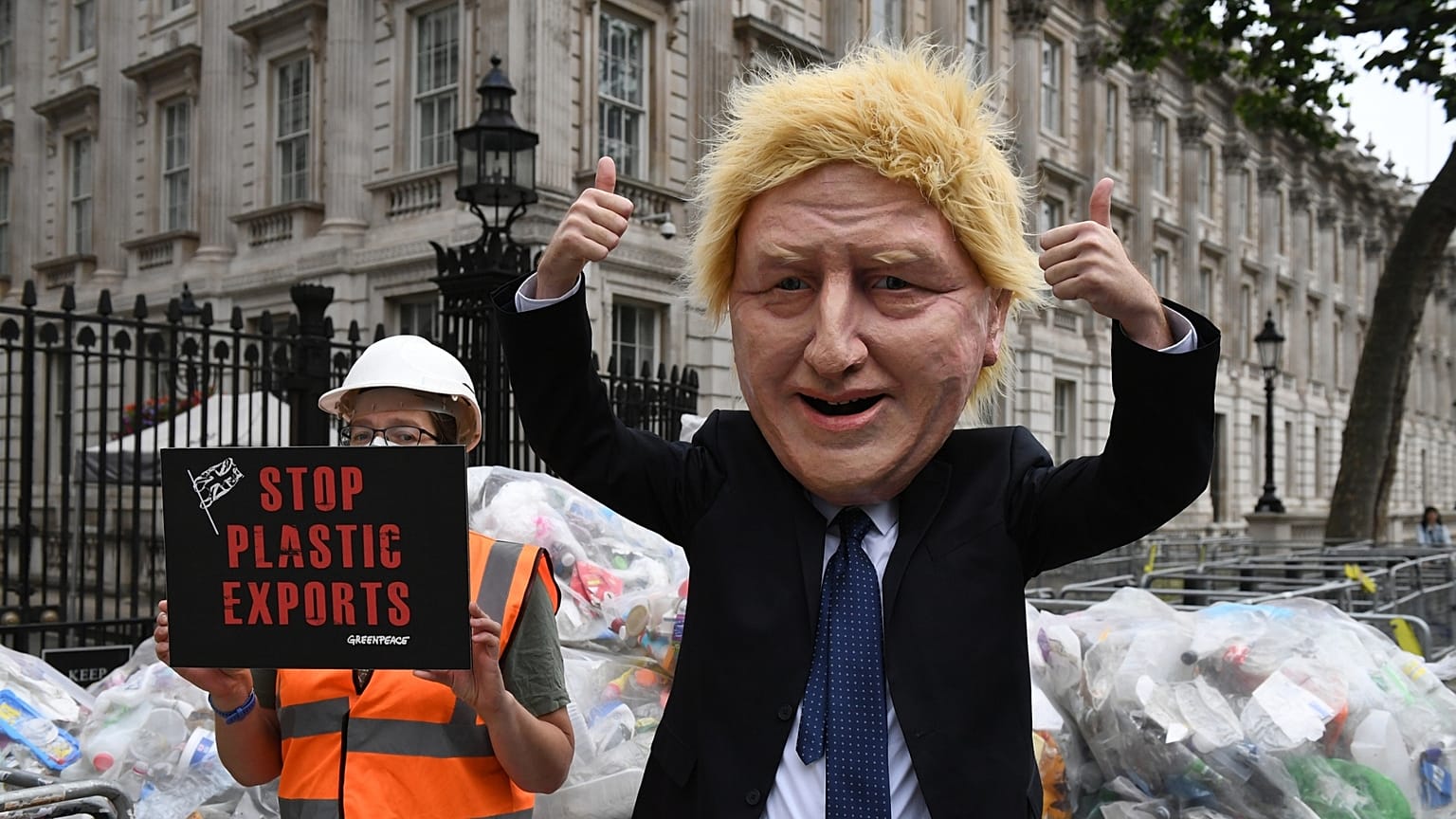 Chris J Ratcliffe / Greenpeace