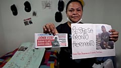 Dolores Barros, la madre de Duban que desapareció durante las protestas antigubernamentales. El cuerpo del joven fue hallado sin vida y permaneció en la morgue por un mes.  