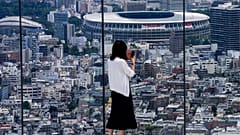 A Nemzeti Stadion és a Tokiói Városi Tornacsarnok látképe, 2021