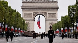 14 Temmuz Bastille Günü geçit töreni