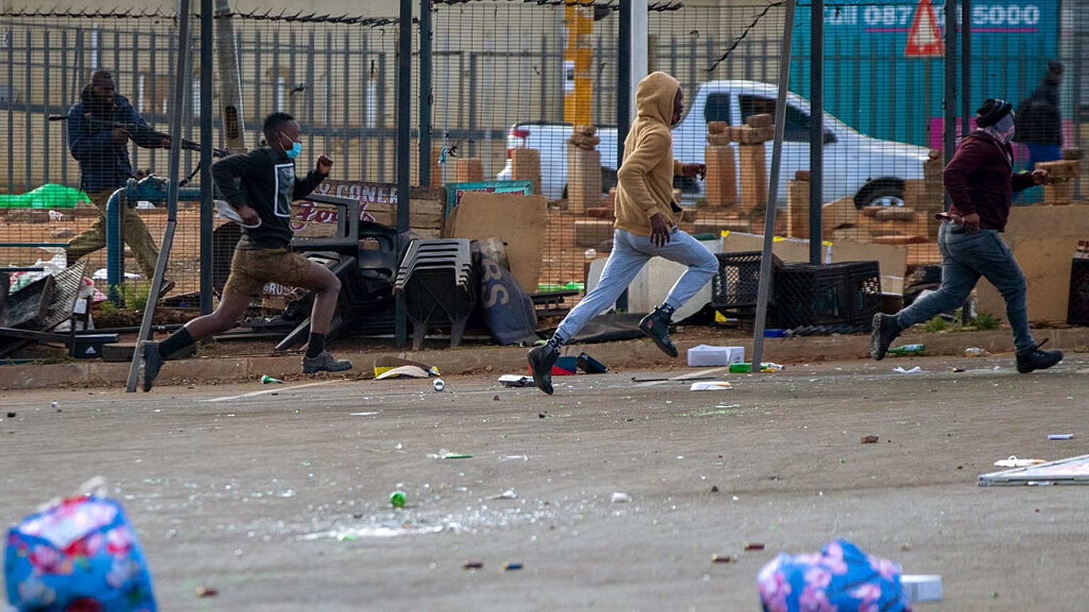 Güney Afrika'da şiddet: 5 soruda ülkede yaşananlar