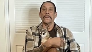 El actor Danny Trejo durante su entrevista para Euronews.