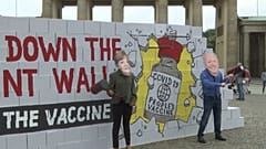 Covid-19: Symbolische "Patentmauer" um Impfstoffe umgeklopft
