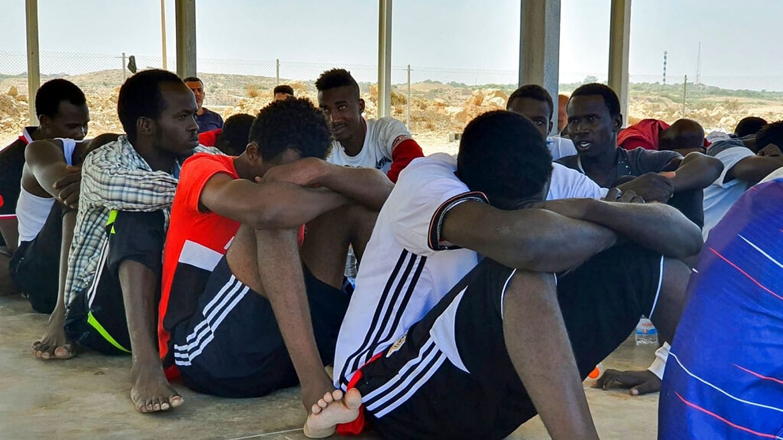 گروهی از پناهجویان در لیبی (عکس از آرشیو)