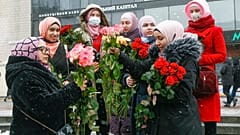Interdire le voile islamique à ses employées n'est pas discriminatoire, dit la justice européenne