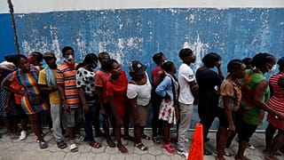 EEUU dona a Haití el primer lote de vacunas