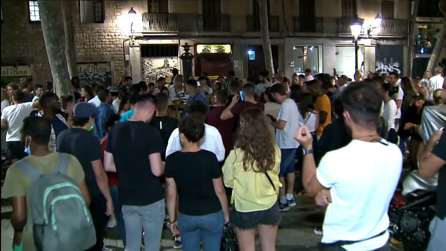 Jóvenes catalanes en las calles de Barcelona