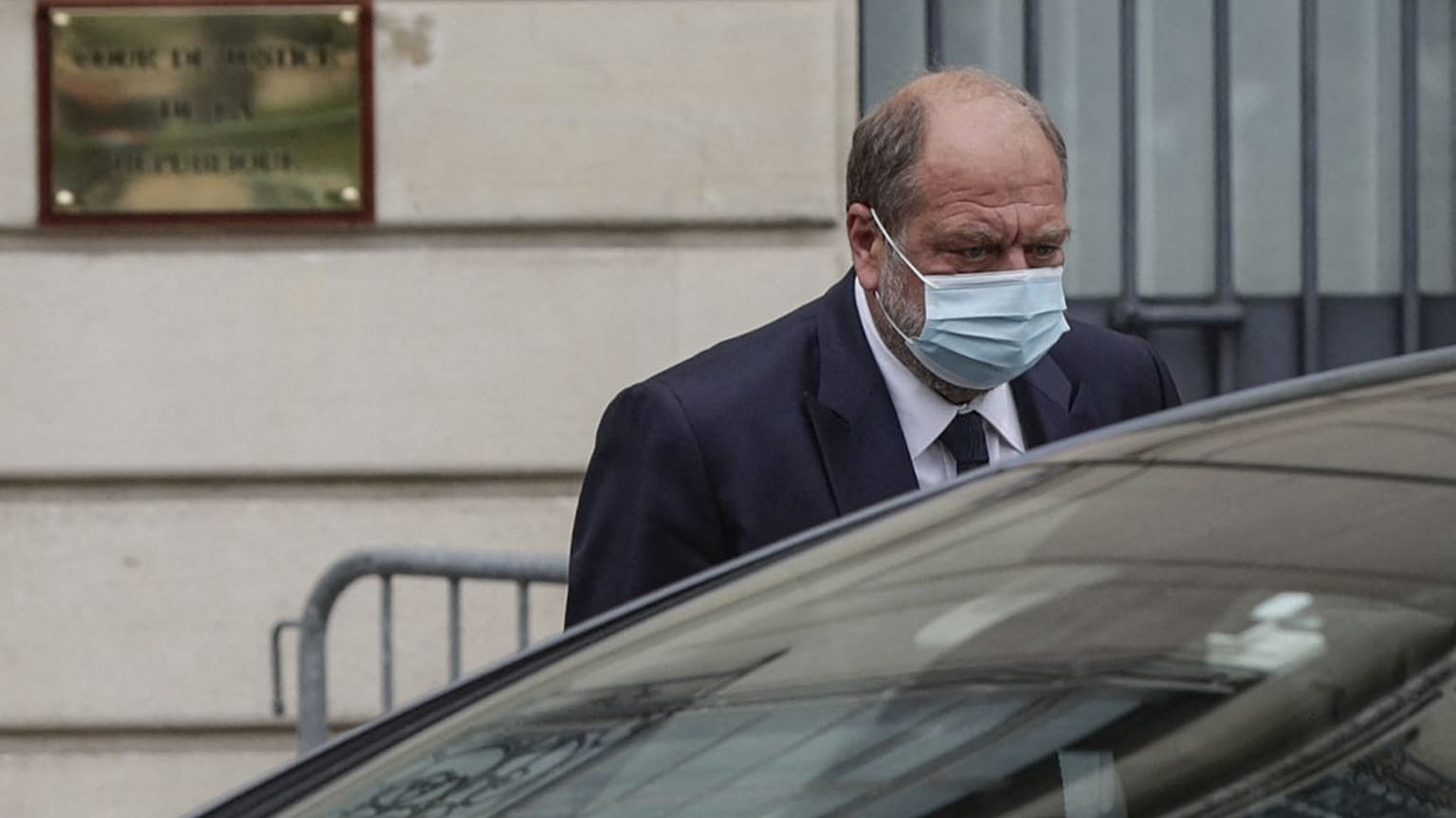 Eric Dupond-Moretti à sa sortie de la Cour de justice de la République, vendredi 16 juillet 2021