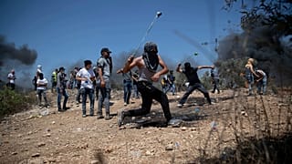 متظاهرون فلسطينيون في الضفة الغربية