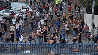 Lübnan'da ekonomik gidişatı protesto eden göstericiler