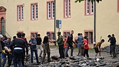 Bewohner von Bad Münstereifel packen gemeinsam an