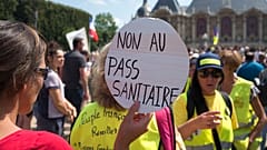 "Nein zur Impf-Diktatur" - Proteste in Paris, Marseille und Rennes