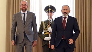 Charles Michel rencontre le Premier ministre arménien par intérim, Nikol Pachinian