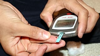  kan şekeri ölçüm cihazı