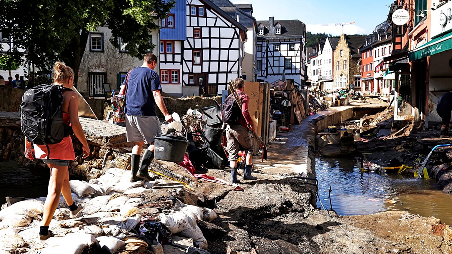 Las inundaciones van remitiendo y el número de víctimas aumentando en el oeste de Alemania