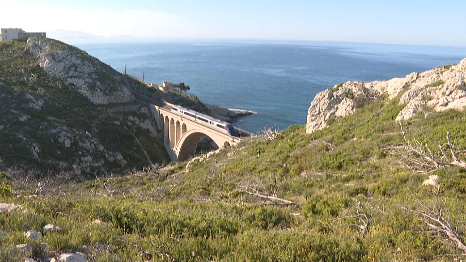 Linha ferroviária "Côte Bleue" reabre no sul de França