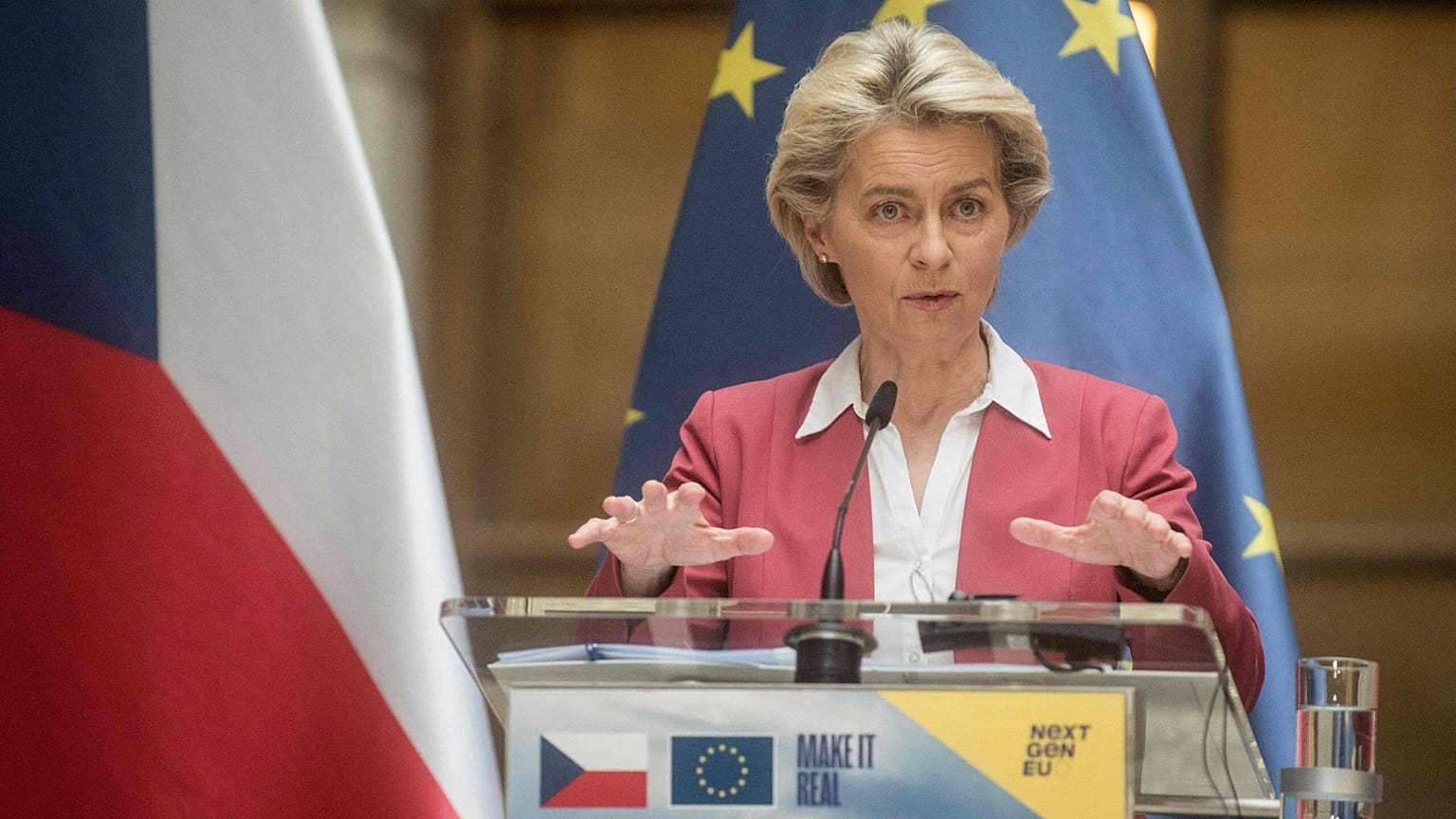 AB Komisyonu Başkanı Ursula von der Leyen
