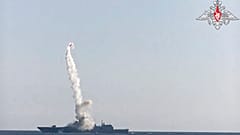Rusya'nın kuzeyinde Beyaz Deniz'den Zirkon hipersonik seyir füzesi fırlatıldı. 19 Temmuz 2021 (Arşiv)