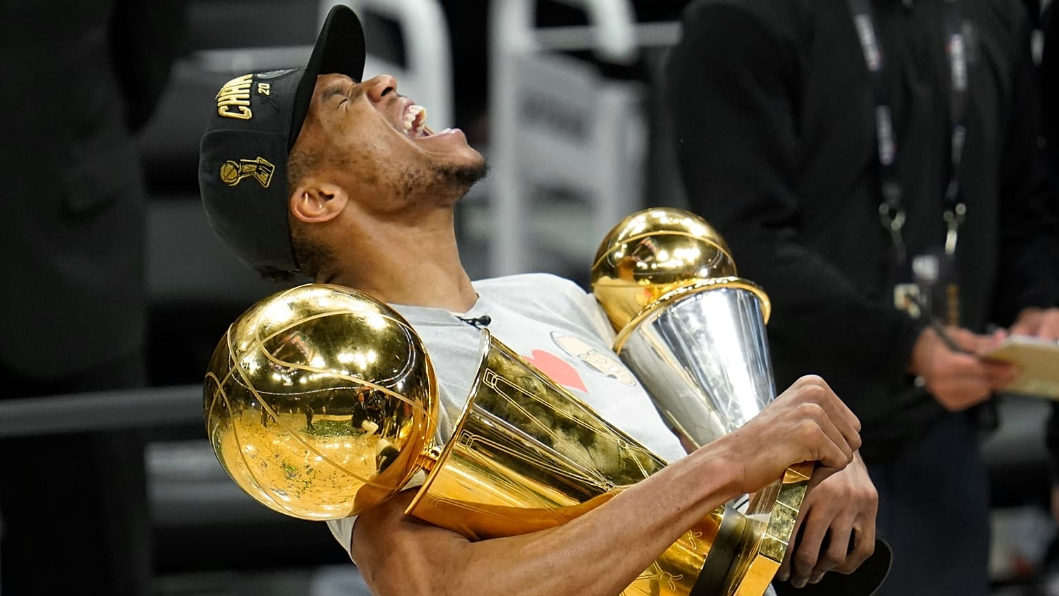 Giannis Antetokounmpo final serisinin en değerli oyuncusu seçildi