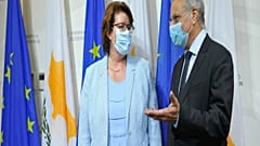 O Νίκος Νουρής με την Beate Gminder