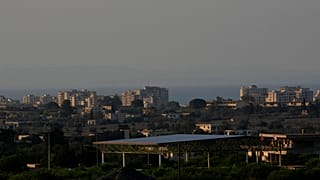Τα Βαρώσια - Περίκλειστη πόλη