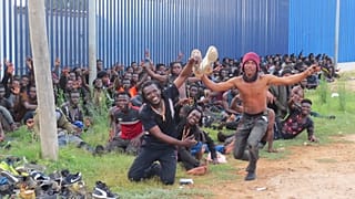 Die Migranten feierten ihren Grenzübertritt wesentlich ausgelassener, als auf diesem Foto zu sehen