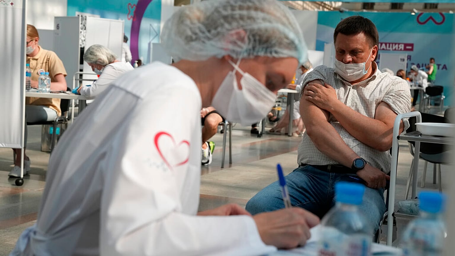 İlk kez Brezilya'da ortaya çıkan gamma (gama) varyantı Rusya'daki bazı Covid-19 vakalarında görüldü.
