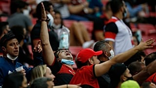 Adeptos do Flamengo puderam voltar a festejar uma vitória num estádio