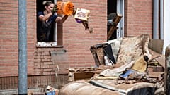 Aufräumarbeiten in Erftstadt nach der Hochwasser-Katastrophe