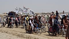 Taliban'ın Pakistan sınırındaki Spin Boldaka kasabasını ele geçirdiğini duyurması sonrası sevinç gösterileri yapıldı 14 Temmuz 2021