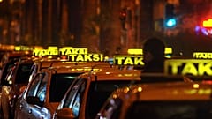 İstanbul'da özellikle havaalanı taksicilerinin fazla ücret aldığına dair şikayetler son dönemde artmıştı.