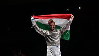 Szilágyi Áron ismét megvédte olimpiai bajnoki címét a férfi kardozók egyéni versenyének döntőjében a tokiói nyári olimpián.