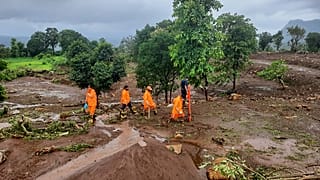 Folgen der Überschwemmungen und Erdrutsche im Bezirk Raigad in Maharashtra