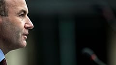 Manfred Weber egy strasbourgi sajtótájékoztatón 2018. november 13-án.
