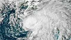 Etats-Unis : aux côtés des chasseurs de tornades