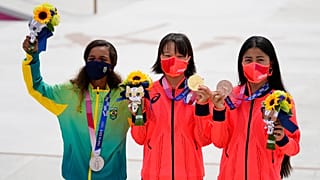 Las medallistas del skate calle femenino forman el podio más joven de la historia
