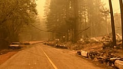 L'incendie Dixie ravage des hectares de forêt en Californie 